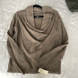 Vince scoop sweater
